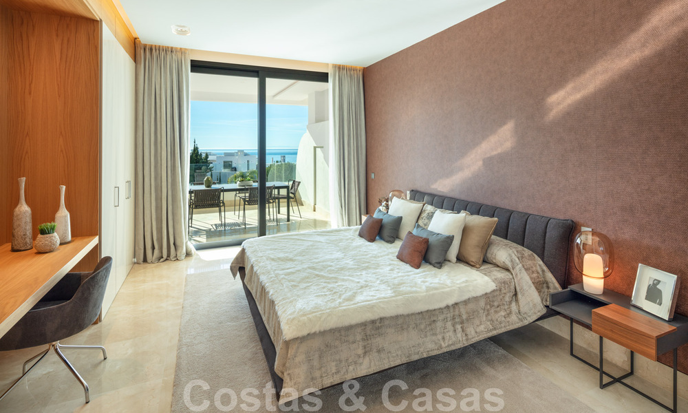 Ruim, modern design penthouse appartement met prachtig zeezicht te koop in Sierra Blanca op de Golden Mile, Marbella 32678