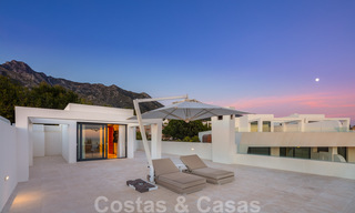 Ruim, modern design penthouse appartement met prachtig zeezicht te koop in Sierra Blanca op de Golden Mile, Marbella 32697 