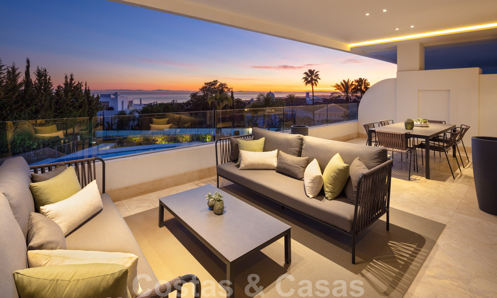 Ruim, modern design penthouse appartement met prachtig zeezicht te koop in Sierra Blanca op de Golden Mile, Marbella 32699