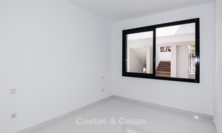 Modern 3 slaapkamer appartement te koop met zeezicht in een eerstelijns golf complex in Benahavis - Marbella 32540 