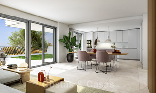 Prachtige nieuwe avant-garde design schakelvilla´s met zeezicht te koop, in een prestigieus golfresort in Mijas Costa, Costa del Sol 32655 