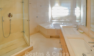 Instapklaar ruim luxeappartement te koop in prestigieus complex aan de Golden Mile in Marbella 32758 