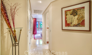 4-Slaapkamer luxeappartement te koop in een eerstelijns strandcomplex op wandelafstand van Puerto Banus in Marbella 32818 