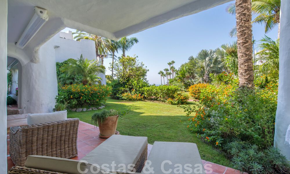 4-Slaapkamer luxeappartement te koop in een eerstelijns strandcomplex op wandelafstand van Puerto Banus in Marbella 32828
