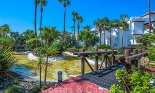4-Slaapkamer luxeappartement te koop in een eerstelijns strandcomplex op wandelafstand van Puerto Banus in Marbella 32843 