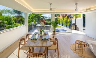 Prachtig eigentijds gerenoveerd, zuid gericht, luxe tuinappartement te koop in Nueva Andalucia, Marbella 32859 
