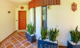 Prachtig eigentijds gerenoveerd, zuid gericht, luxe tuinappartement te koop in Nueva Andalucia, Marbella 32897 