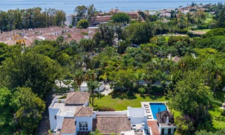 Luxevilla in Spaanse stijl te koop op wandelafstand van het strand, de golfbaan en voorzieningen in het prestigieuze Guadalmina Baja te Marbella 32921 