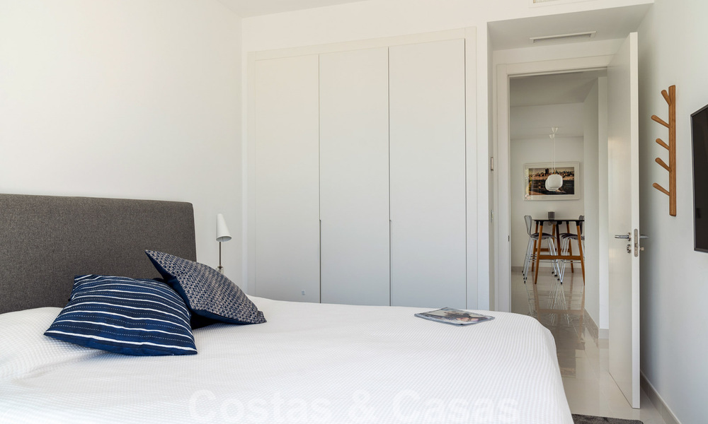 Instapklaar modern designer penthouse appartement te koop met 3 slaapkamers in luxe resort in Marbella - Estepona 33408