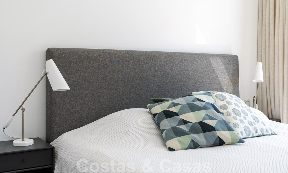 Instapklaar modern designer penthouse appartement te koop met 3 slaapkamers in luxe resort in Marbella - Estepona 33409