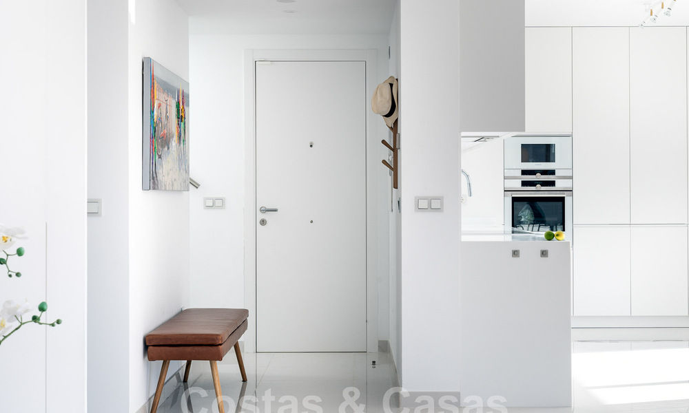 Instapklaar modern designer penthouse appartement te koop met 3 slaapkamers in luxe resort in Marbella - Estepona 33416