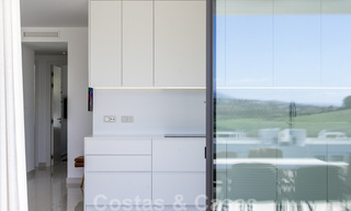 Instapklaar modern designer penthouse appartement te koop met 3 slaapkamers in luxe resort in Marbella - Estepona 33431 