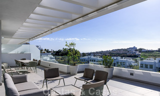 Instapklaar modern designer penthouse appartement te koop met 3 slaapkamers in luxe resort in Marbella - Estepona 33442 