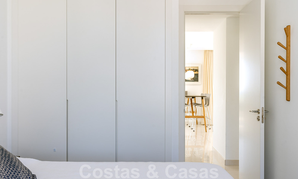 Instapklaar modern designer penthouse appartement te koop met 3 slaapkamers in luxe resort in Marbella - Estepona 33443