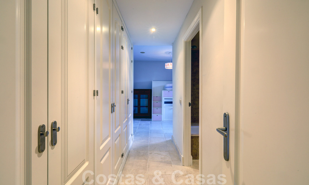 Luxe appartement te koop met privétuin en zeezicht in een luxueus vijfsterren golfresort in Benahavis - Marbella 33333