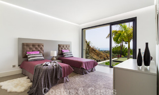 Instapklare exclusieve moderne luxevilla te koop in Benahavis - Marbella met schitterend open uitzicht over de golf en de zee 33513 
