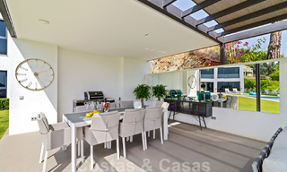 Instapklare exclusieve moderne luxevilla te koop in Benahavis - Marbella met schitterend open uitzicht over de golf en de zee 33541 