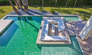 Instapklare, tweedelijns strand, eigentijdse Andalusische designer-stijl villa te koop, Marbella - Estepona Oost 33447 