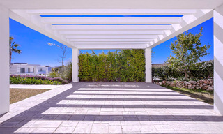 Instapklare, nieuwe moderne luxevilla te koop met zeezicht in Marbella - Benahavis in een gated community 33572 