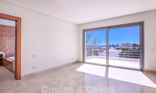 Instapklare, nieuwe moderne luxevilla te koop met zeezicht in Marbella - Benahavis in een gated community 33580 