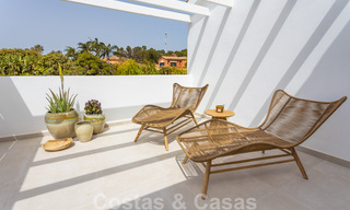 Eigentijdse mediterrane stijl nieuwe villa te koop nabij de golfbaan en het strand in Guadalmina Baja, Marbella 33720 