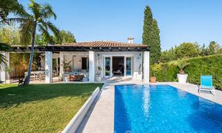 Modern gerenoveerde villa te koop in een rustige, residentiële omgeving nabij golf en strand in Guadalmina nabij San Pedro - Marbella 34140 