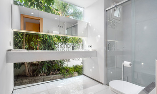 Modern gerenoveerde villa te koop in een rustige, residentiële omgeving nabij golf en strand in Guadalmina nabij San Pedro - Marbella 34147 