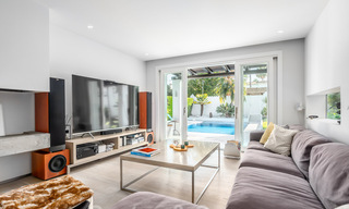 Modern gerenoveerde villa te koop in een rustige, residentiële omgeving nabij golf en strand in Guadalmina nabij San Pedro - Marbella 34149 