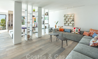 Moderne mediterrane design villa te koop met panoramisch zeezicht in Cascada de Camojan, Golden Mile, Marbella 34314 