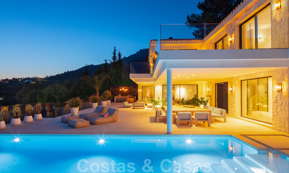 Moderne mediterrane design villa te koop met panoramisch zeezicht in Cascada de Camojan, Golden Mile, Marbella 34324