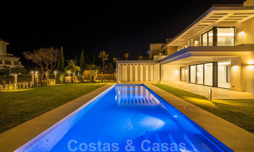 Instapklare, nieuwe moderne villa te koop in vijfsterren golfresort in Marbella - Benahavis 34477