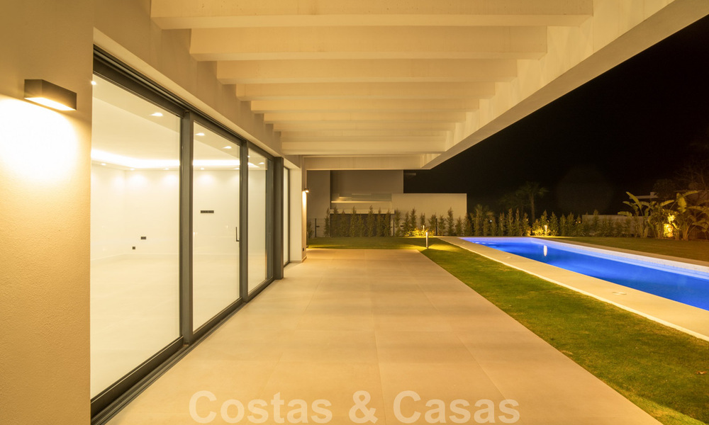 Instapklare, nieuwe moderne villa te koop in vijfsterren golfresort in Marbella - Benahavis 34481