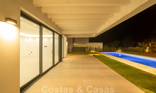 Instapklare, nieuwe moderne villa te koop in vijfsterren golfresort in Marbella - Benahavis 34481 