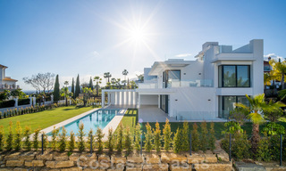 Instapklare, nieuwe moderne villa te koop in vijfsterren golfresort in Marbella - Benahavis 34482 