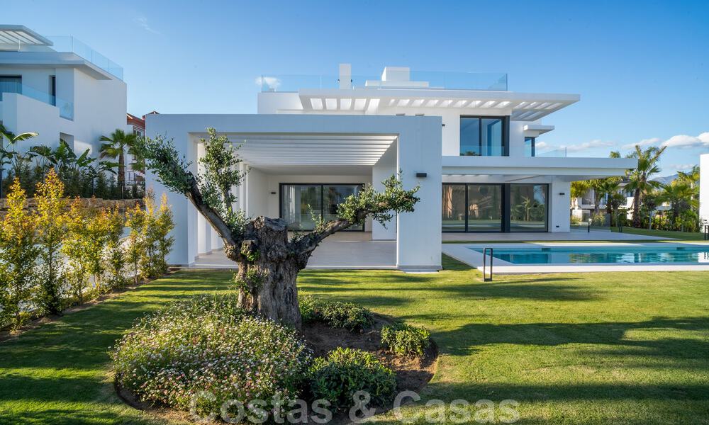 Instapklare, nieuwe moderne villa te koop in vijfsterren golfresort in Marbella - Benahavis 34483