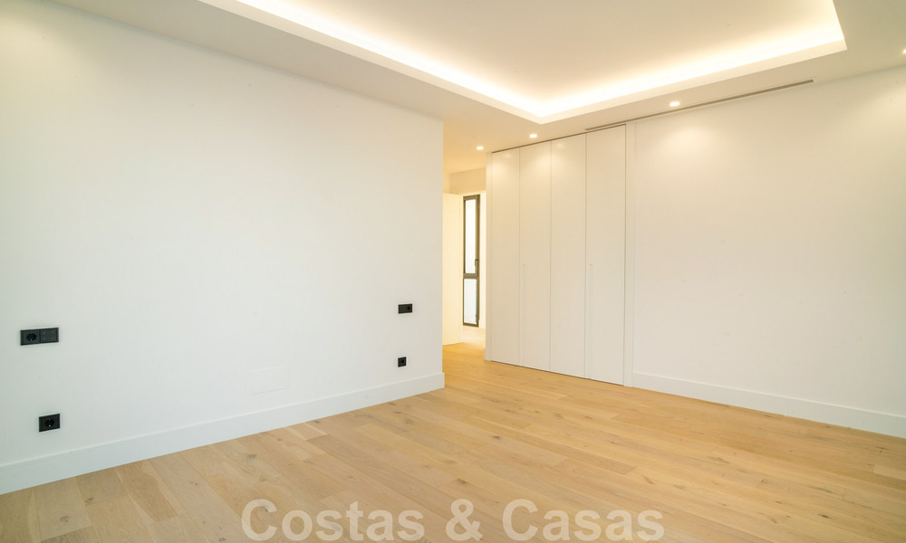 Instapklare, nieuwe moderne villa te koop in vijfsterren golfresort in Marbella - Benahavis 34517