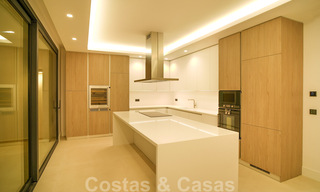 Instapklare, nieuwe moderne villa te koop in vijfsterren golfresort in Marbella - Benahavis 34522 