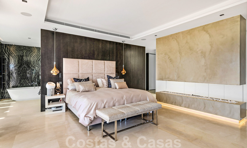 Nieuw op de markt! Moderne luxevilla te koop in het hart van de Golden Mile, Marbella 34657
