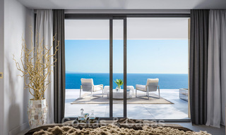 Nieuwe moderne luxevilla’s te koop met verbluffend panoramisch zeezicht langs de kustlijn tot aan Afrika in Manilva a/d Costa del Sol 34737 
