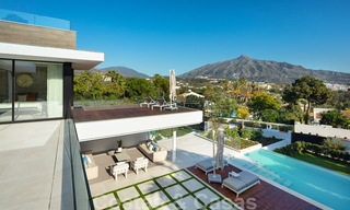 Designvilla in de zeer gewilde woonwijk Las Brisas in Nueva Andalucia met prachtig uitzicht op de La Concha berg in Marbella 34774 