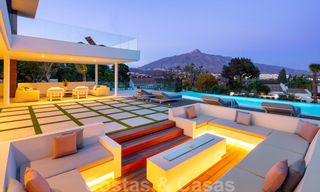 Designvilla in de zeer gewilde woonwijk Las Brisas in Nueva Andalucia met prachtig uitzicht op de La Concha berg in Marbella 34812 