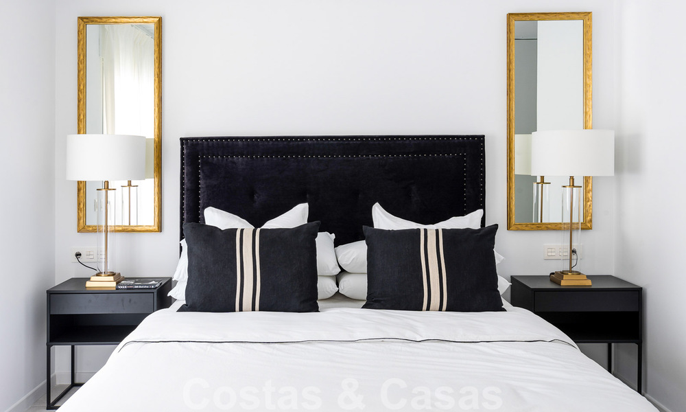 Smaakvol gerenoveerd appartement te koop met ruim terras, zee- en bergzicht in La Quinta golfresort, Benahavis - Marbella 34815