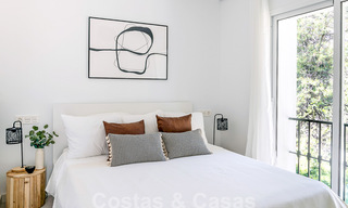 Eigentijds gerenoveerd appartement te koop met ruim terras, zee- en bergzicht in La Quinta golfresort, Benahavis - Marbella 34878 