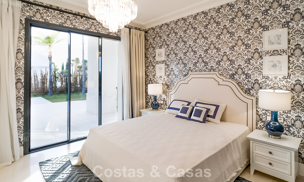 Luxevilla te koop in een eigentijdse klassieke stijl met zeezicht in vijfsterren golfresort in Marbella - Benahavis 775510