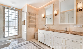 Nieuwbouw villa te koop in een hedendaagse klassieke stijl met zeezicht in vijfsterren golfresort in Marbella - Benahavis 34956 