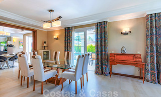 Beachside villa te koop in exclusieve woonwijk aan het strand aan de Golden Mile in Marbella 35015 