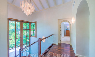Villa te koop in exclusieve woonwijk aan de strandzijde van de Golden Mile in Marbella 35039 