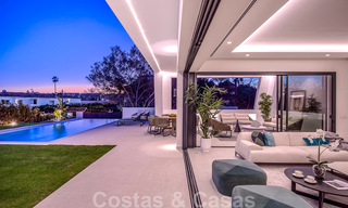 Moderne design villa te koop op korte wandelafstand van het strand en beachclubs en op loopafstand van de promenade en het centrum van San Pedro, Marbella 38037 