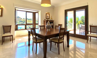 Mediterrane luxevilla te koop in het exclusieve Marbella Club Golf Resort te Benahavis aan de Costa del Sol 35082 