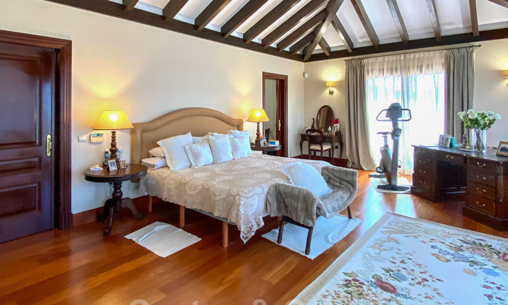 Mediterrane luxevilla te koop in het exclusieve Marbella Club Golf Resort te Benahavis aan de Costa del Sol 35084